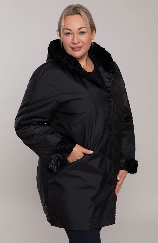 Černá dlouhá bunda s kapucí a umělou kožešinou