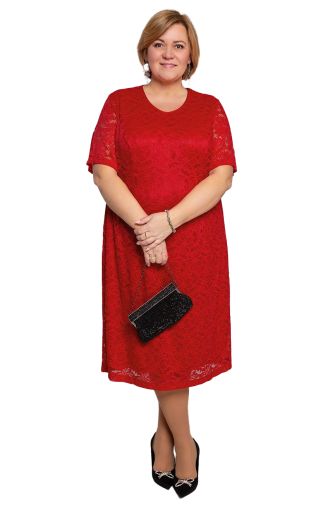 Červené krajkové šaty s krátkým rukávem