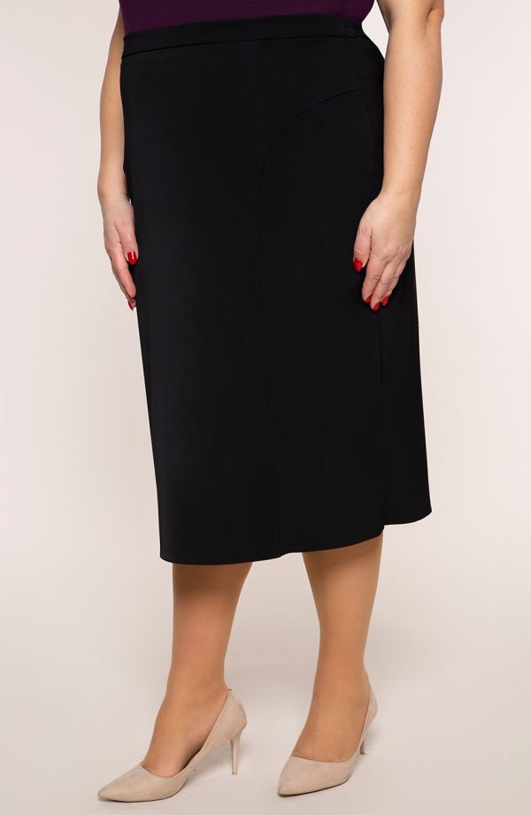 Klasická černá sukně s prošíváním